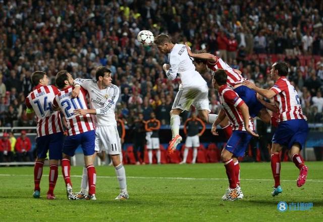 教练后的首 教练后的首